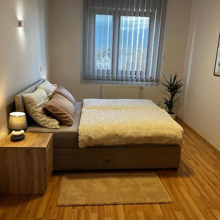 Lori Apartment *
